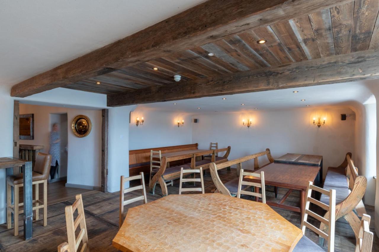 The Greyhound Hotel Shap Kültér fotó